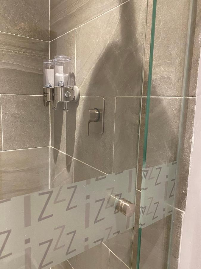 Отель Izzzleep Wtc Mexico Экстерьер фото